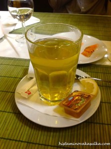 Jediné zklamání - na čaj by se v takovém prostředí hodil více kvalitní čajový servis