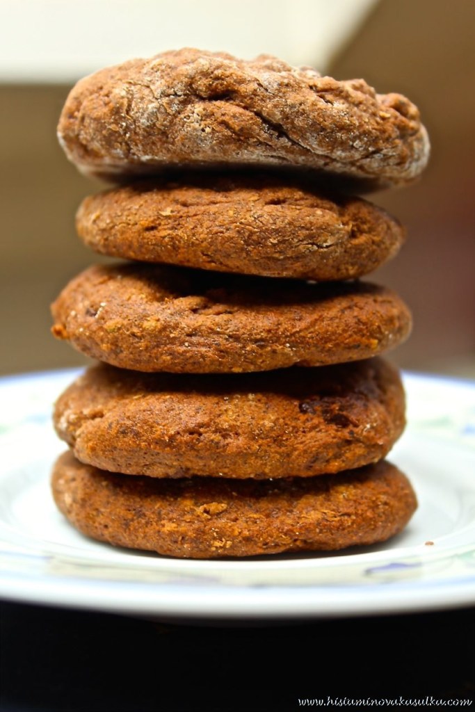 Recept na tyto čirokovo-pohankové alias protizánětlivé sušenky již brzy:))