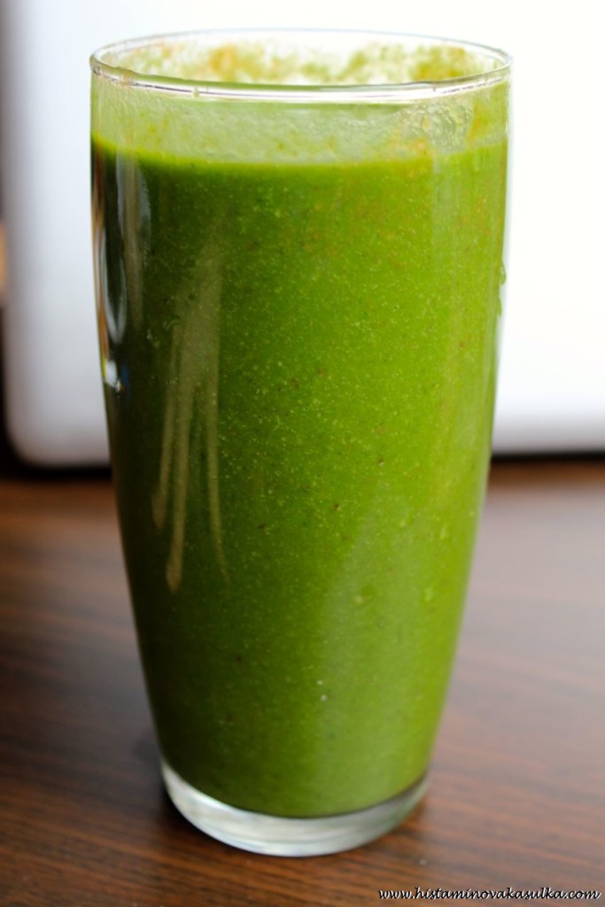 Čím víc, tím líp. Verze se špenátem je trochu ostřejší barvy:)